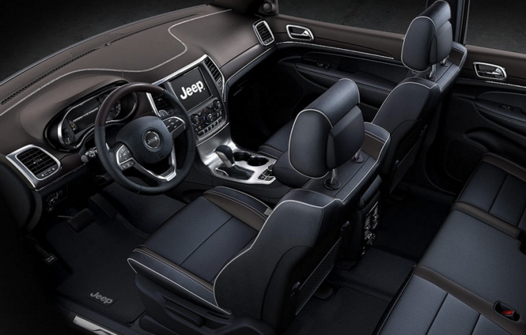 2016 Jeep Grand Cherokee Interior