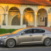 2016 Kia K900 Driving Silhouette