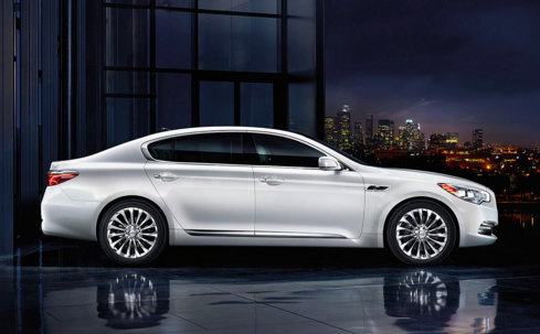 2016 Kia K900 Silhouette