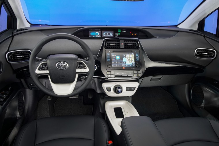 2016 Toyota Prius Four Touring