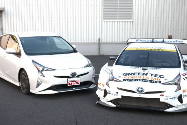 Toyota Prius GT300 APR Racing