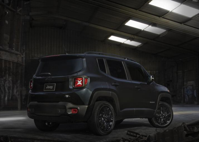 2016 Jeep Renegade Dawn of Justice Edition Rear End