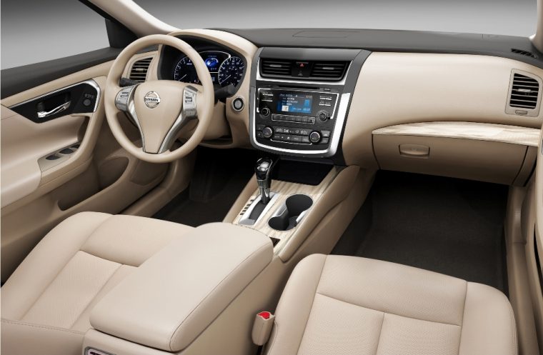 2016 Nissan Altima sedan review