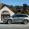 2016 Toyota Highlander Hybrid kbb.com 5-year cost to own awards