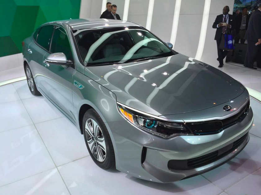 Kia Reveals First-Ever Plug-In Hybrid Optima At 2016 Chicago Auto Show ...