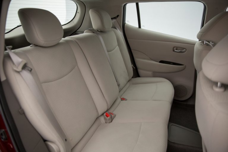 2016 Nissan LEAF backseat