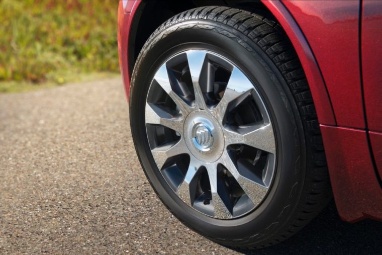 Buick has announced it will debut the new 2017 Enclave Sport Touring Edition at the 2016 New York International Auto Show