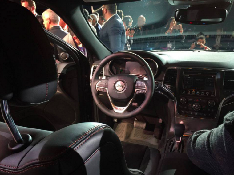 2017 Jeep Grand Cherokee Interior