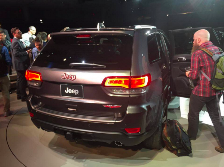 2017 Jeep Grand Cherokee Rear End