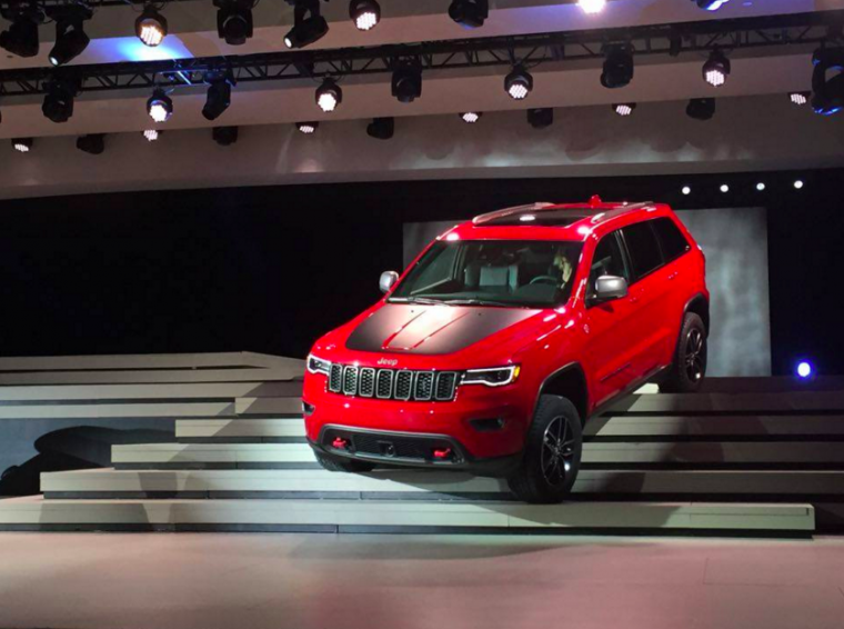 Jeep Unveils Grand Cherokee Trailhawk Summit At 2016 Nyias