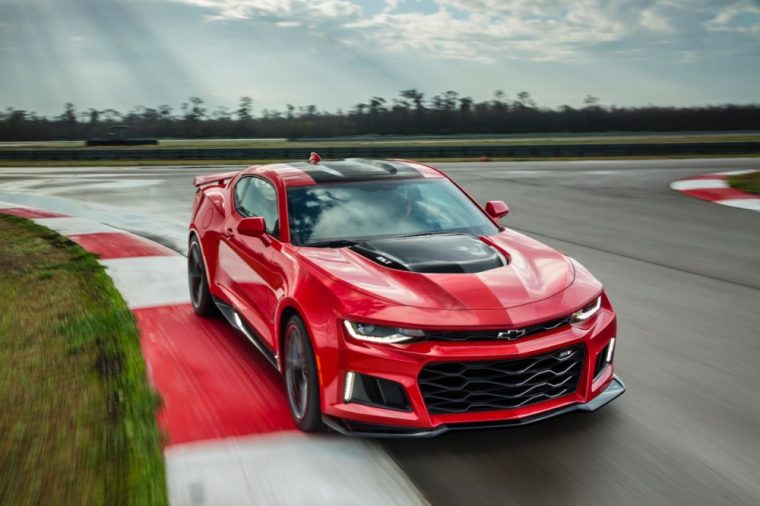 Chevy has announced the upcoming 2017 Camaro ZL1 will come with the same supercharged V8 engine found in the Corvette Z06