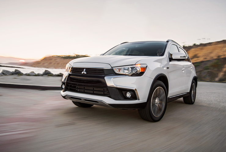 2016 Mitsubishi Outlander Sport Driving