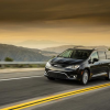 2017 Chrysler Pacifica Driving