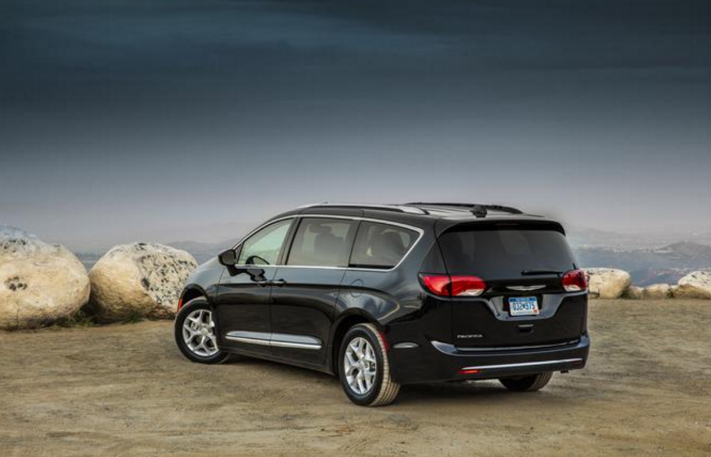 2017 Chrysler Pacifica Rear End