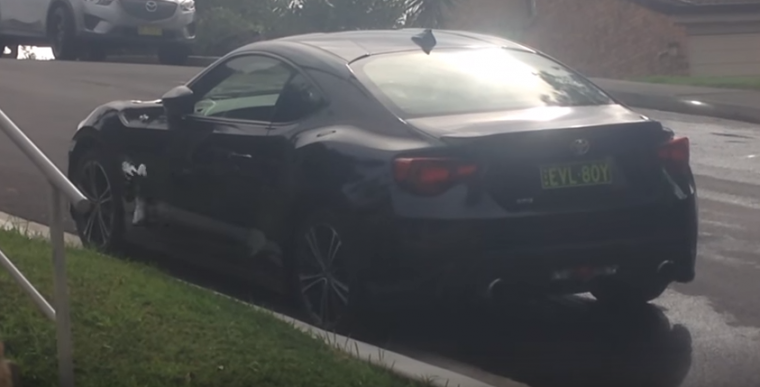 magpie attacks toyota 86