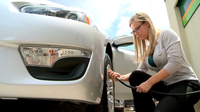 Nissan Easy-Fill Tire Alert