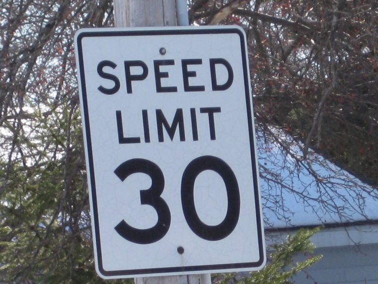 speed limit sign 30 mph