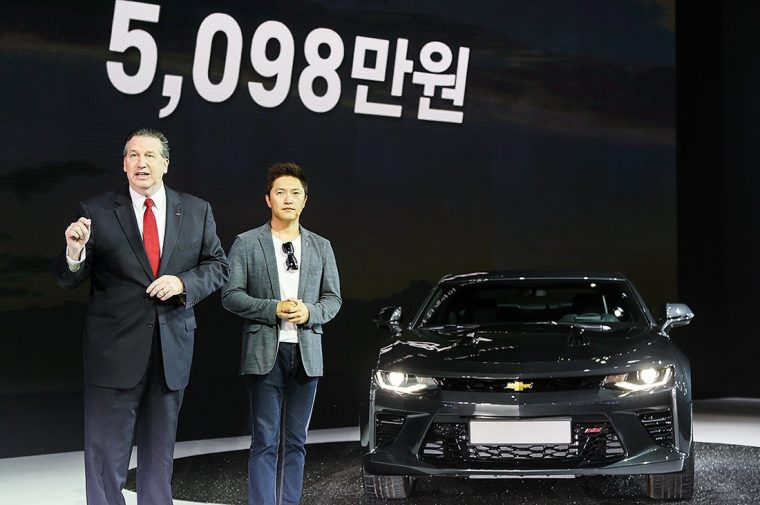 2016 Chevrolet Camaro SS debuts at Busan International Auto Show