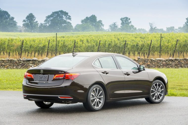 The 2017 Acura TLX provides an intriguing option into the luxury sedan market with a starting MSRP of $31,900