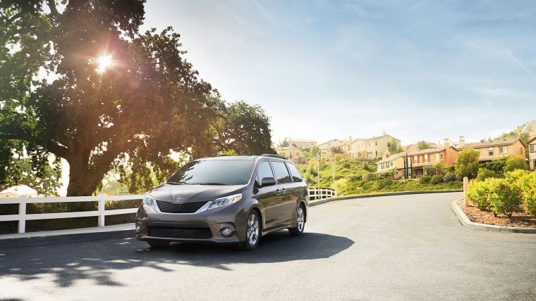 2017 Toyota Sienna Exterior