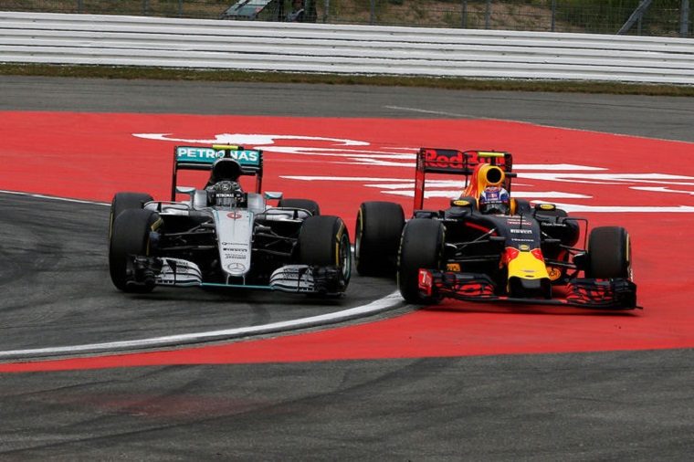 2016 German Grand Prix - Nico Rosberg vs Max Verstappen