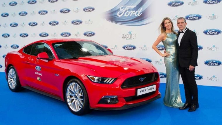 Antonio Banderas and the new Ford Mustang at the 7th Starlite Gala