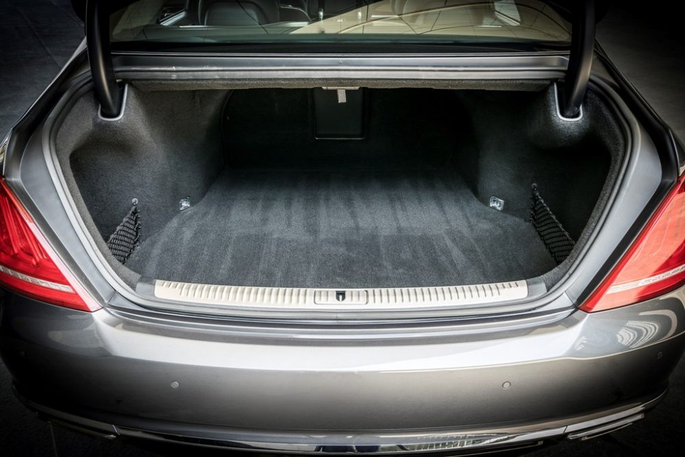 2017 Genesis G90 model overview vehicle trunk