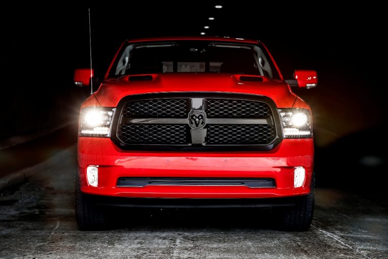 Go To The Dark Side With 17 Ram 1500 Special Edition Night Package The News Wheel