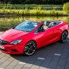 Automotive enthusiasts attending this year’s Paris Motor Show will witness the debut of the Opel Cascada Supreme