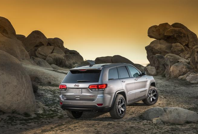 2017 Jeep Grand Cherokee Back End