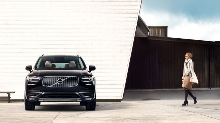 The 2017 Volvo XC90 comes standard with a four-cylinder motor, which is both supercharged and turbocharged