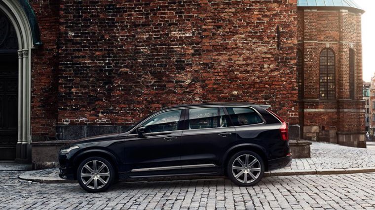 The 2017 Volvo XC90 comes standard with a four-cylinder motor, which is both supercharged and turbocharged