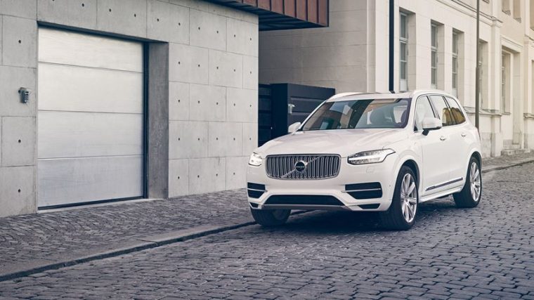 The 2017 Volvo XC90 comes standard with a four-cylinder motor, which is both supercharged and turbocharged