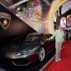 Marvel Doctor Strange movie debut Lamborghini Huracsn LP610-4 Coupe car red carpet