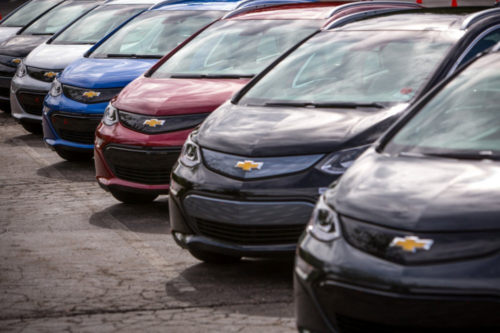 Several 2017 Chevrolet Bolt EVs lined up on a lot