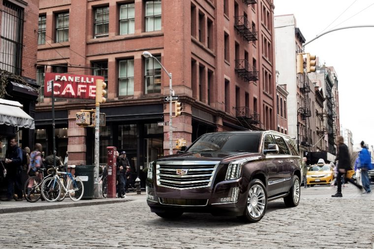 The Cadillac Escalade comes with new equipment for 2017