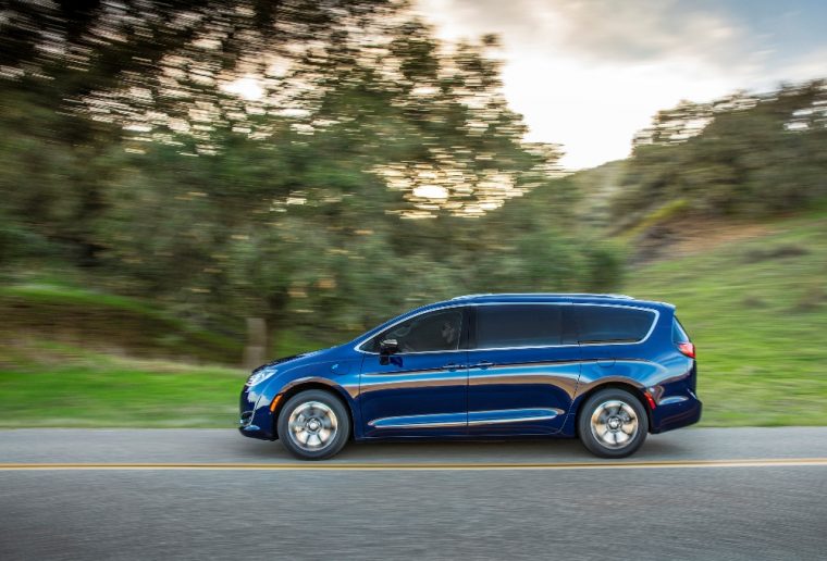 The 2017 Chrysler Pacifica Hybrid has been named to Wards 10 Best Engines List