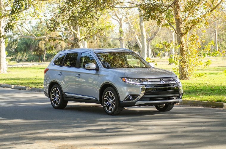 2017 Mitsubishi Outlander Exterior