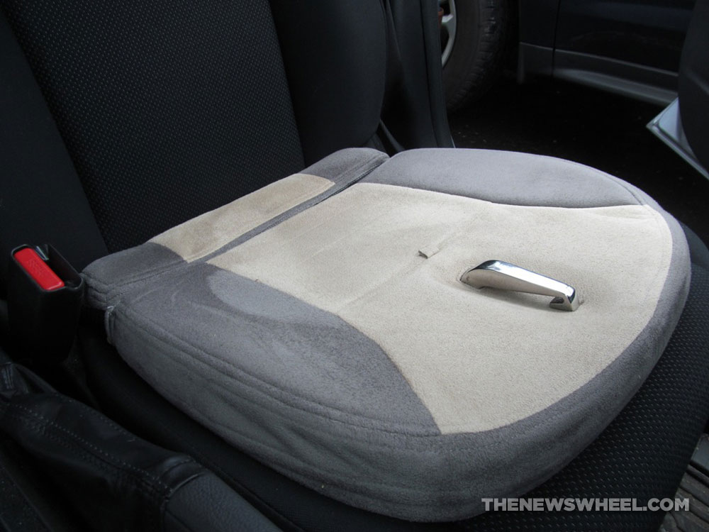 Review of Tummy Shield: Pregnancy Car Seat Belt Positioner - The News Wheel