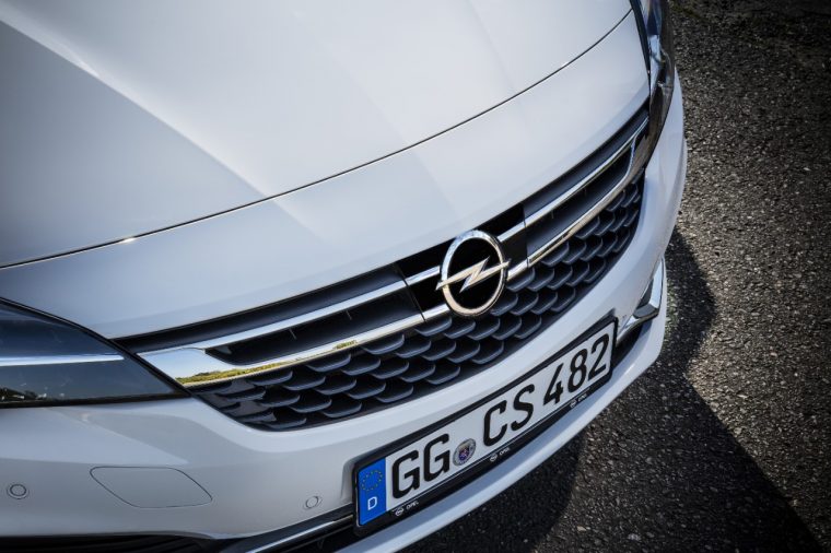 Opel Astra front camera adaptive cruise control