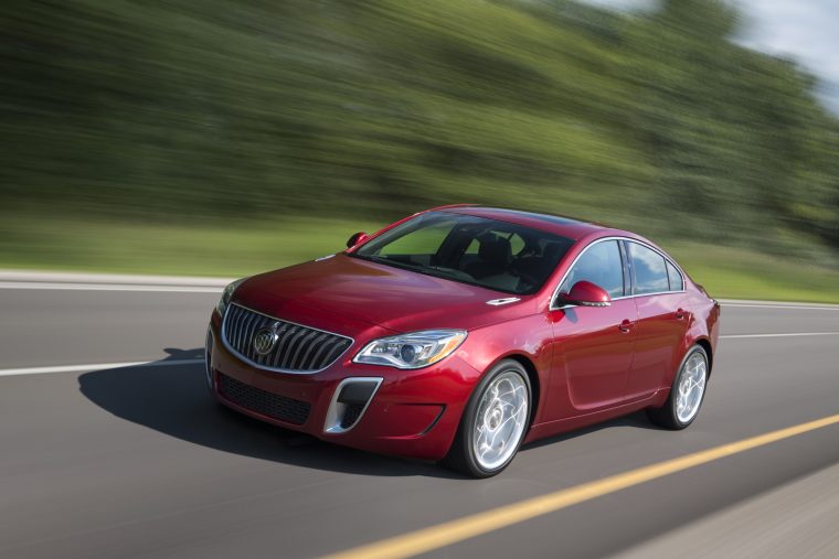 2017 Buick Regal exterior