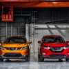 2017 Nissan Rogue Sport (left) and the Nissan Rogue (right)