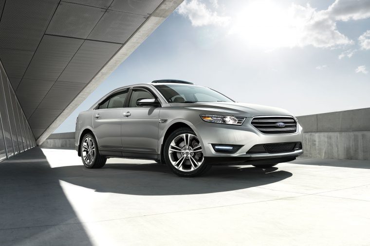 2017 Ford Taurus exterior