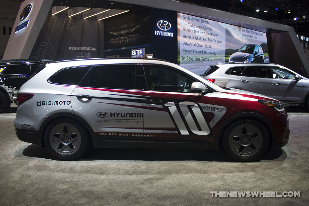 2017 Hyundai Santa Fast Santa Fe Bismoto concept SUV at Chicago Auto Show