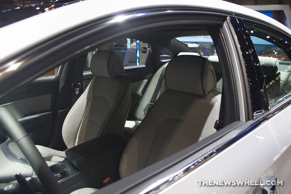 2017 Hyundai Sonata Hybrid Limited white electric car display Chicago Auto Show interior