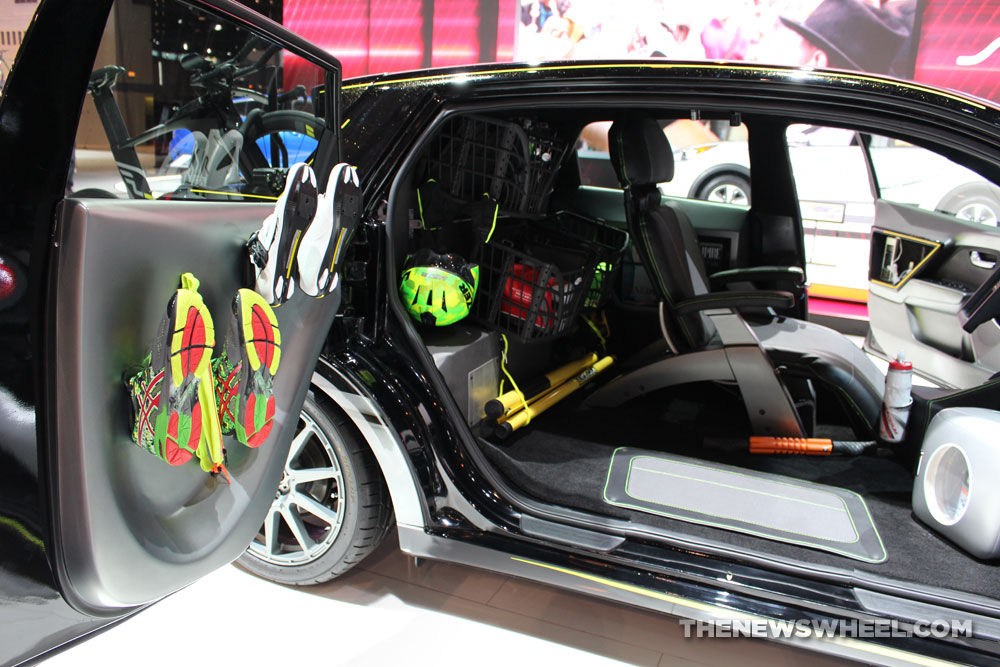 2017 Kia Niro Triathlon black SUV on display Chicago Auto Show