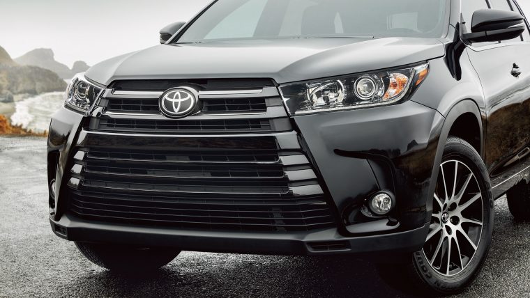 2017 Toyota Highlander exterior