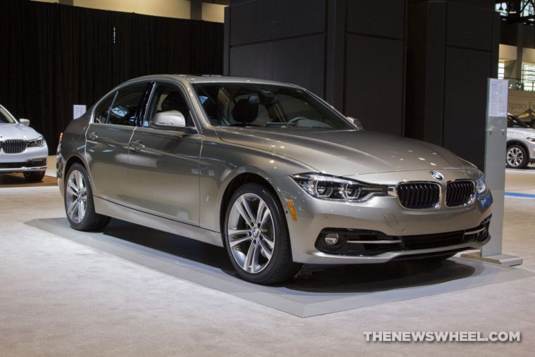 CAS 2017 BMW 330e