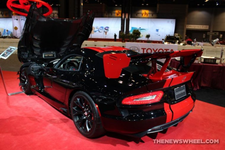 CAS 2017 Dodge Viper