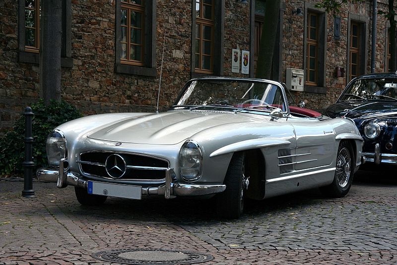 Joe Biden (Candidat a la présidentiel) nous présente sa rutilante C2 1967. 1960-Mercedes-300SL